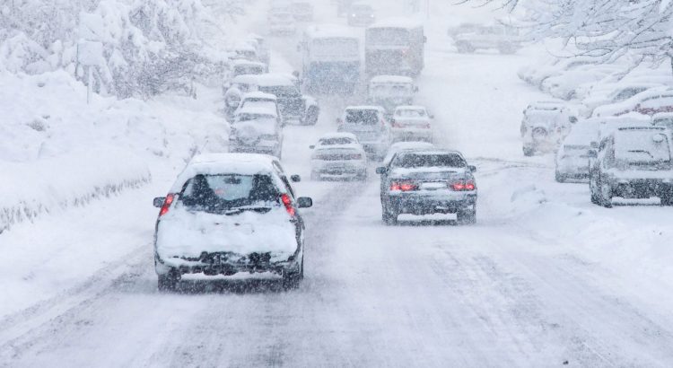 conduire voiture par mauvais temps